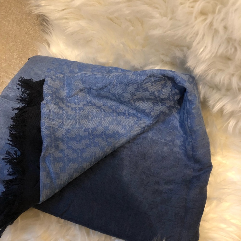 Beautiful Tory Burch Scarf!